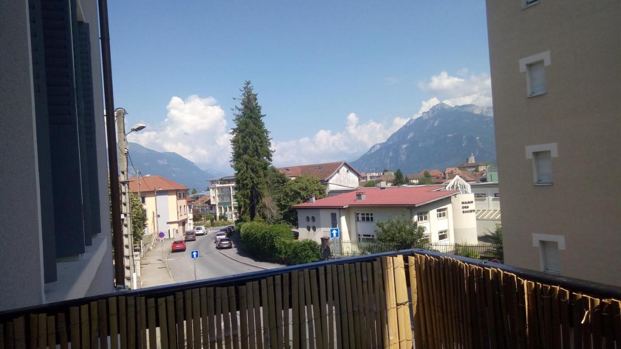 Logement Tout Confort Au Coeur De La Haute-Savoie - Le Barycentre ラ・ロシュ・シュル・フォロン エクステリア 写真