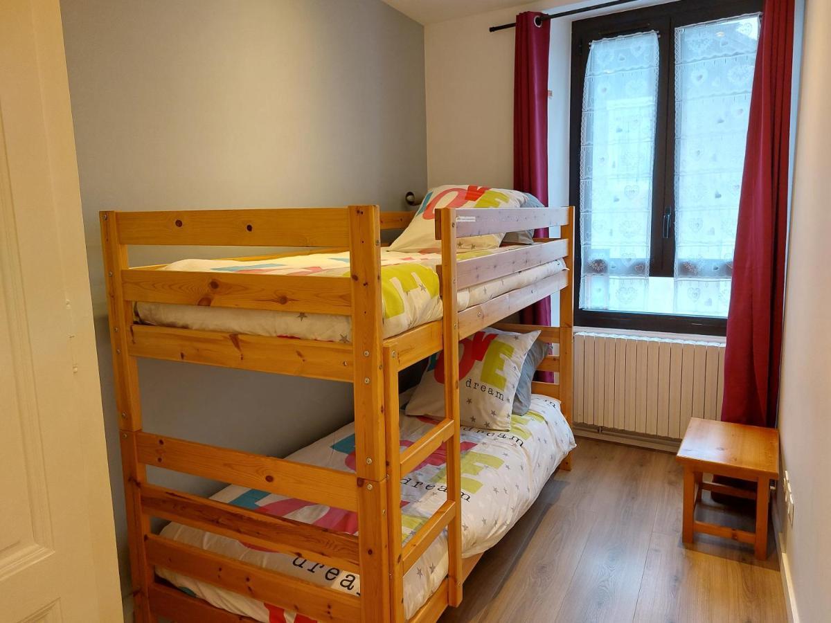 Logement Tout Confort Au Coeur De La Haute-Savoie - Le Barycentre ラ・ロシュ・シュル・フォロン エクステリア 写真